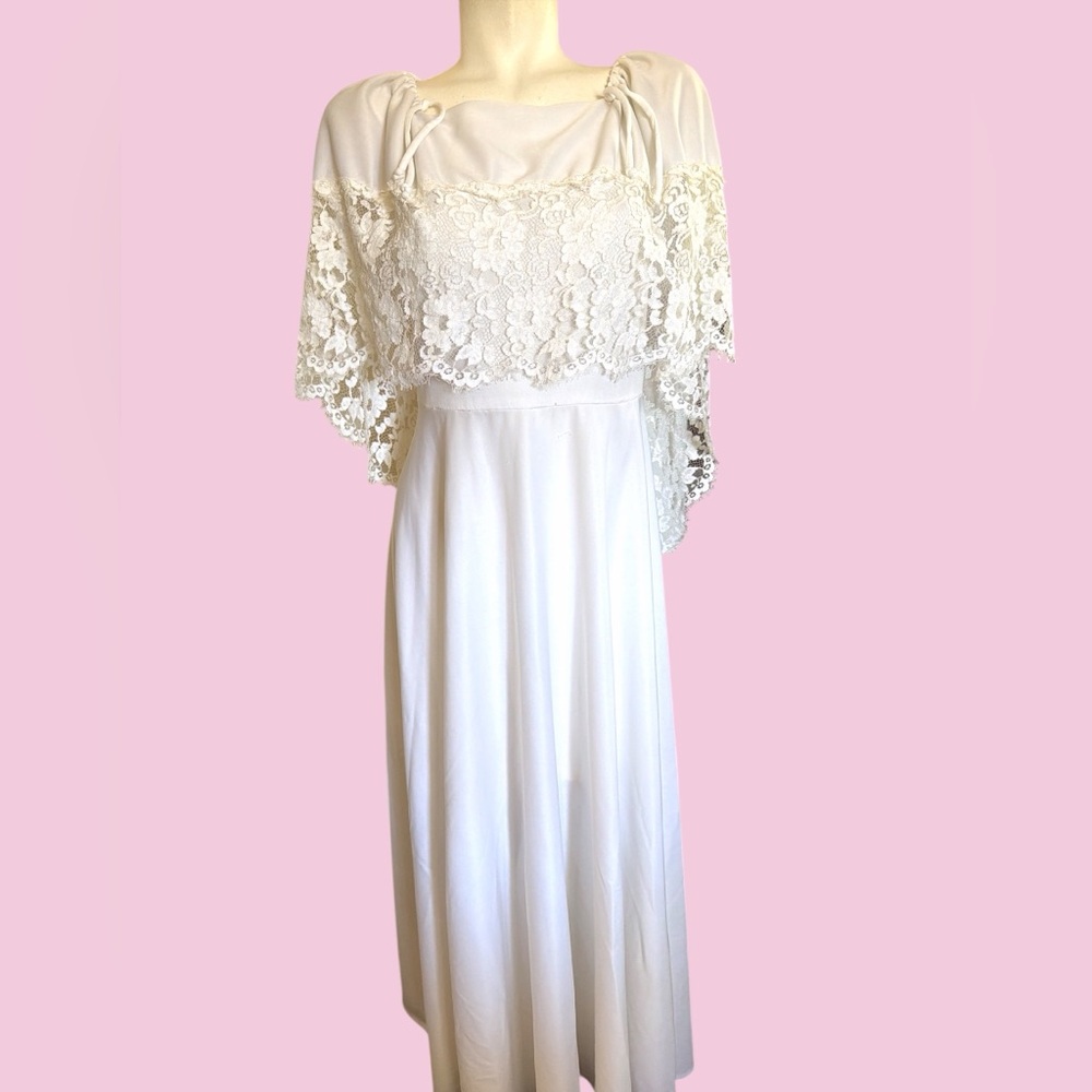 Elegant 1970s Lace White Dress
